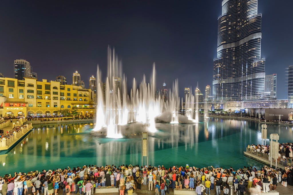 Временное закрытие крупнейшего в мире фонтана Dubai Fountain