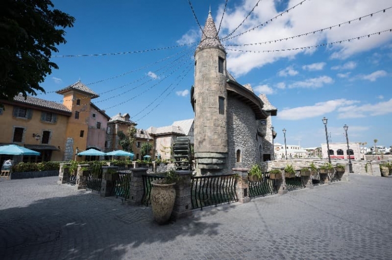 French Village 1